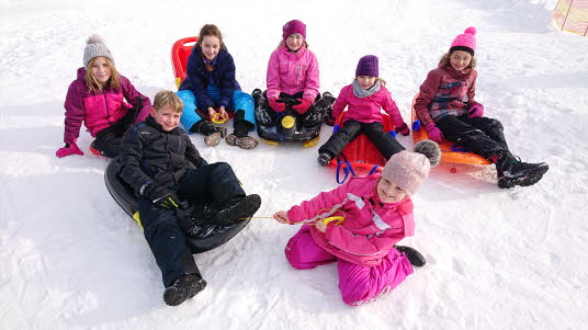 Ausflug Kindergruppe Snowtubing und Schlittenfahren2